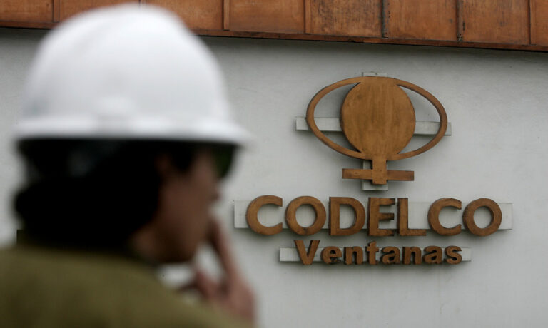 Inicia cierre de la fundición de Codelco en Ventanas: 