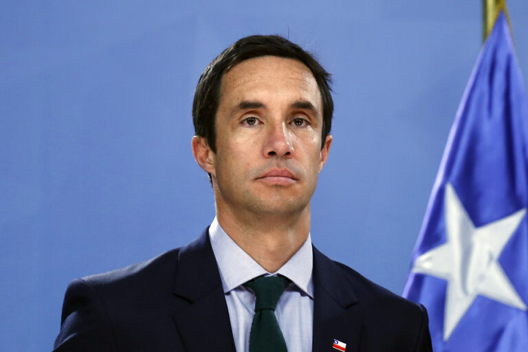Juan Carlos Jobet por altos costos de “Gas de Chile”: “Aquí se jugó con las expectativas de la gente”