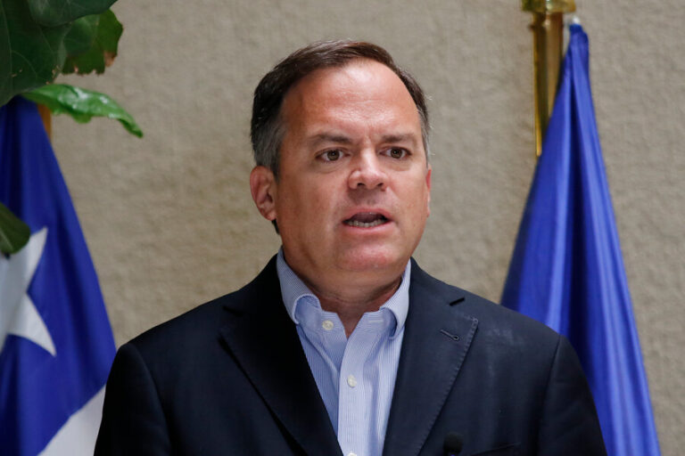 Senador Walker tras constitución de partido Demócratas: “Buscamos formar un coalición de partidos de centro”