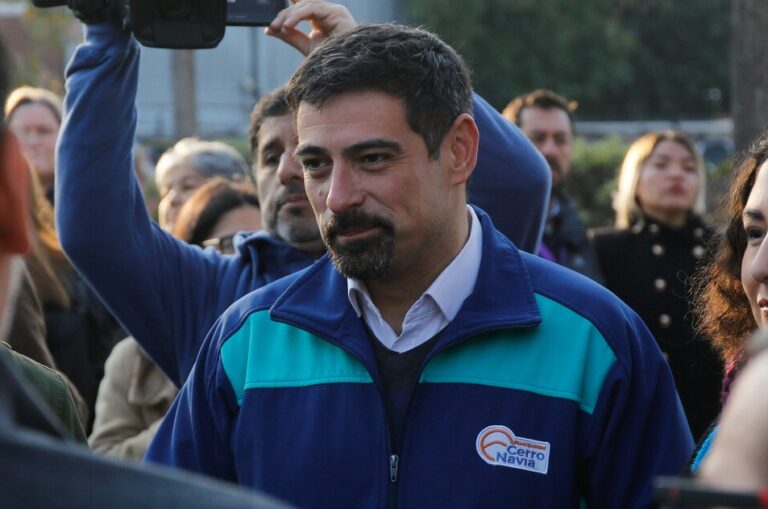 Alcalde de Cerro Navia por intoxicación en colegio: 