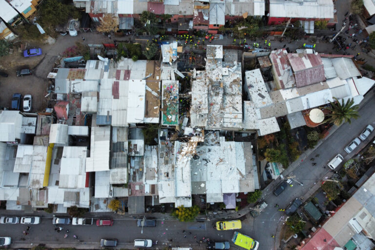 Confirman muerte de mujer que resultó lesionada por explosión de gas en Lo Barnechea
