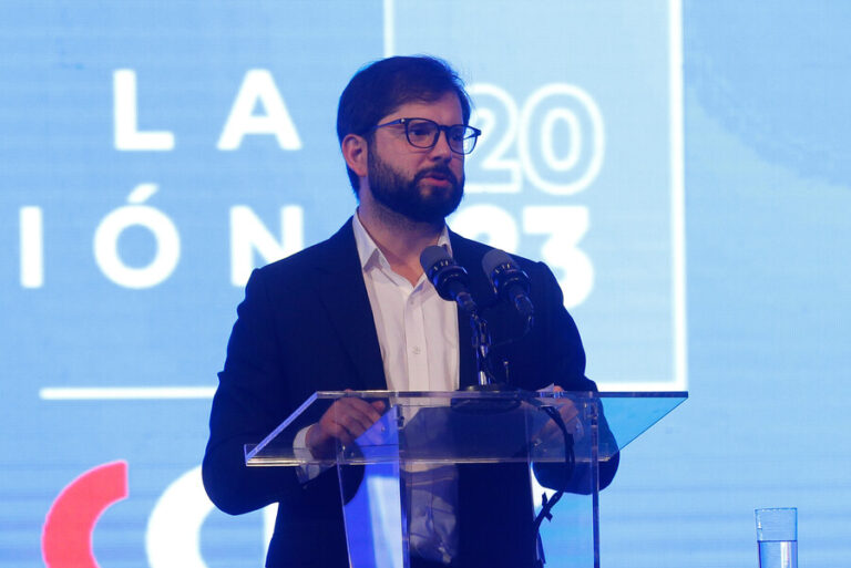 Pdte. Boric critica proyecto alternativo de Isapres: 
