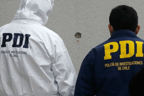 Encuentran muerto a un adulto mayor de 92 años al interior de su casa en Colina: Tenía lesiones 