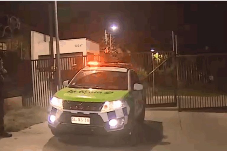 Delincuentes entraron a robar a casa en La Reina en medio de cortes de luz: Joven fue maniatada
