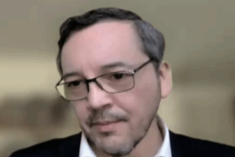 Exdirector jurídico del SII explica la querella del organismo contra el exalcalde Raúl Torrealba
