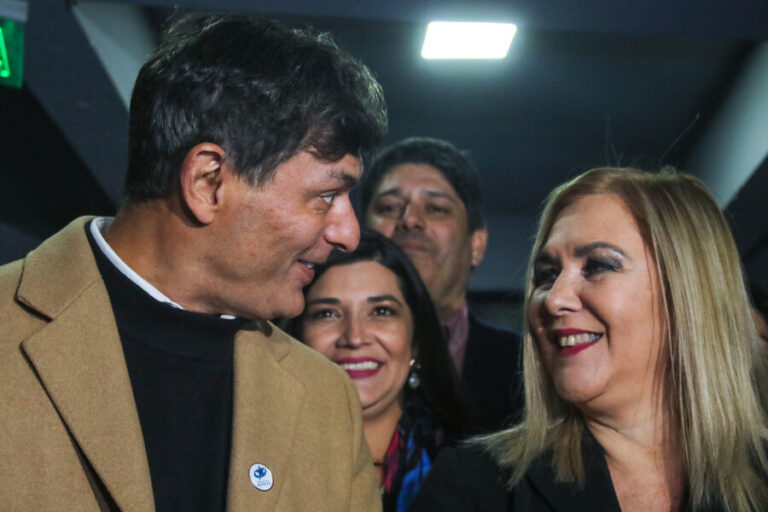 Parisi le ofrece a Pamela Jiles ir a primarias presidenciales por el PDG: “Nos encantaría estar con usted”