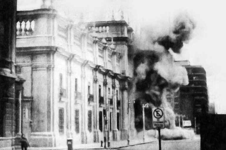 Ministro Cordero dice que es preocupante que el 36% de los chilenos justifique el golpe de Estado de 1973