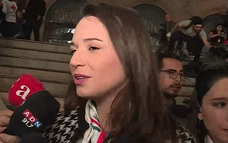 Irina Karamanos: 