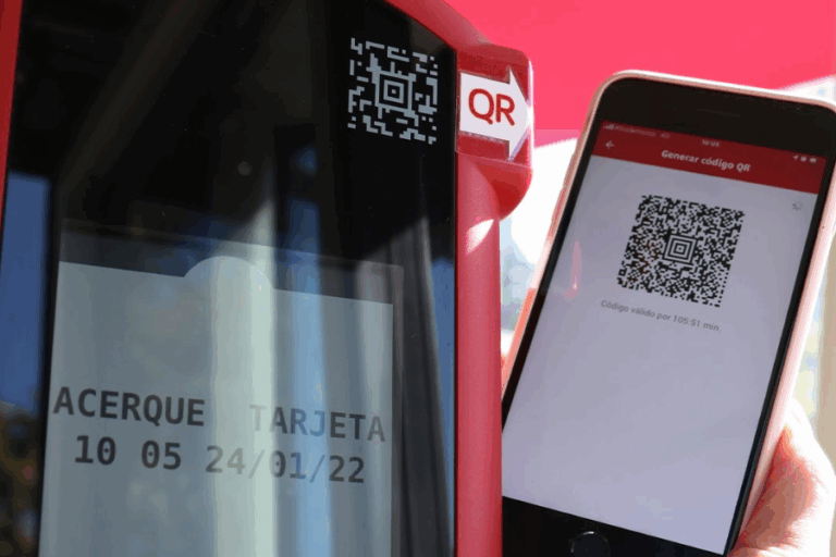 Transantiago reporta falla que impide usar código QR como alternativa de pago