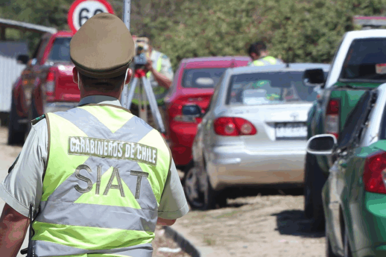 Trágico accidente en San Bernardo: Mujer de 40 años y niño de 5 mueren tras ser atropellados por un bus
