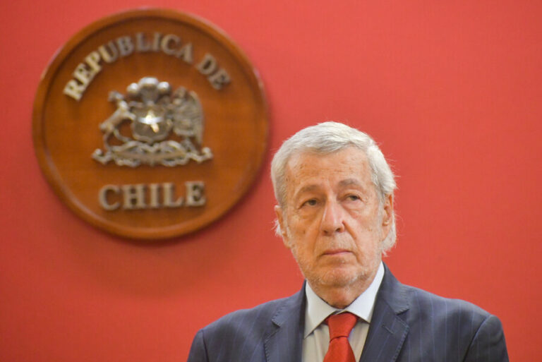 Crisis política en Ecuador: Chile confía en salida 
