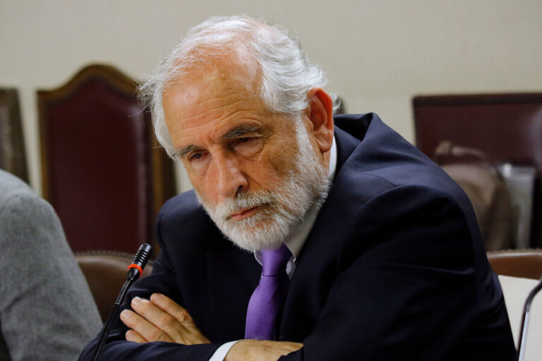 Caso Convenios: Ministro Carlos Montes confirma sumario administrativo contra el Seremi del Maule