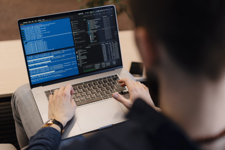 Harvard imparte cursos gratuitos sobre inteligencia artificial: Revisa los detalles