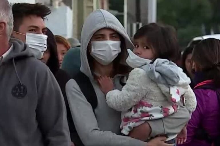 Uso de la mascarilla ante el alza de virus respiratorios: ¿Qué dicen los expertos?