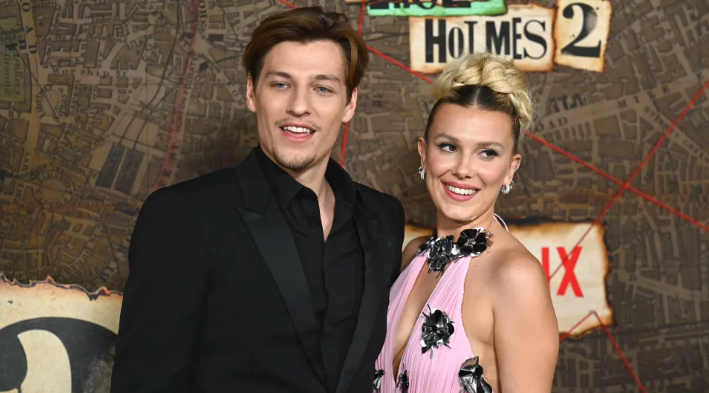 Jon Bon Jovi no tiene ningún problema con que su hijo se comprometa con Millie Bobby Brown