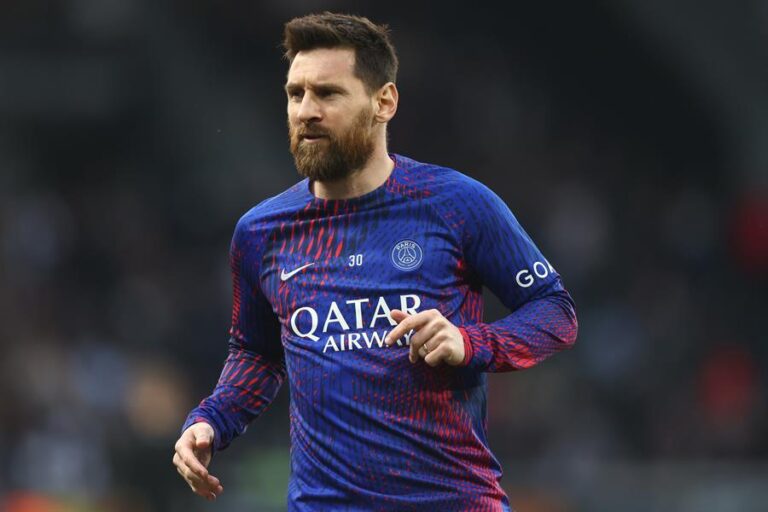 El PSG sanciona a Messi dos semanas por viaje no autorizado a Arabia Saudita, revelan medios