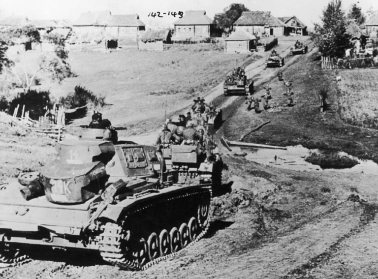 Polonia reclamará reparaciones a Rusia por pérdidas durante la II Guerra Mundial