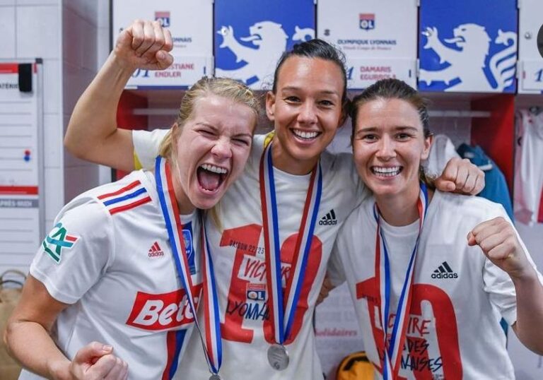 Sigue haciendo historia: Tiane Endler se coronó campeona de la liga francesa con el Olympique de Lyon