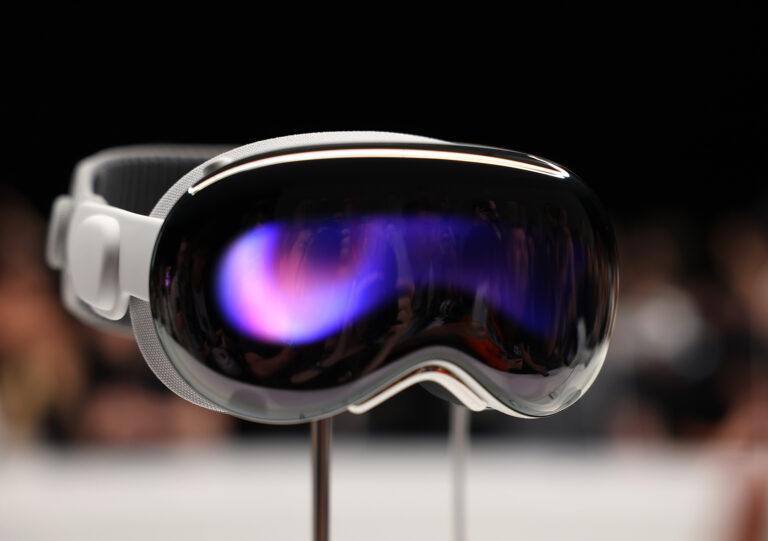 Apple estaría trabajando en una versión más barata de los Vision Pro: ¿Cuándo llegarían al mercado?