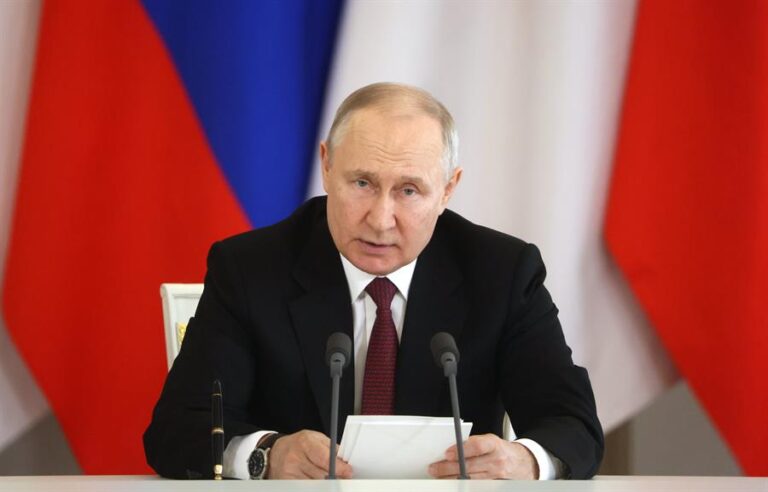 Putin advierte que utilizará bombas de racimo si Ucrania las despliega