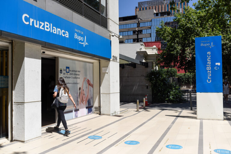 Cruz Blanca se sumó a otras isapres y presentó un recurso de aclaración ante la Corte Suprema