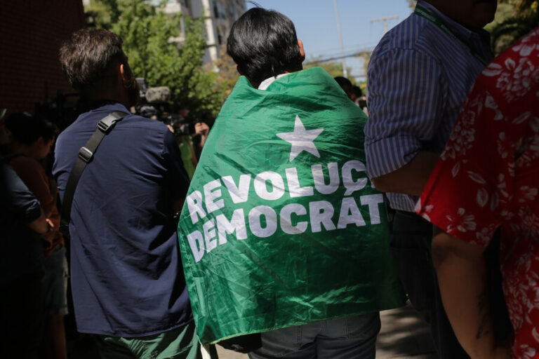 Expulsión para Daniel Andrade y Carlos Contreras y suspensión para Catalina Pérez: Las medidas de RD por caso Democracia Viva
