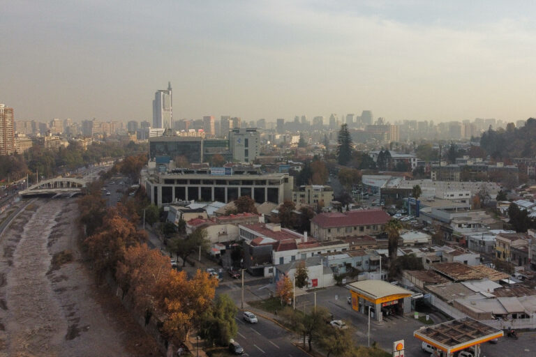 Preemergencia Ambiental en la Región Metropolitana: ¿Cuáles son las restricciones vehiculares?