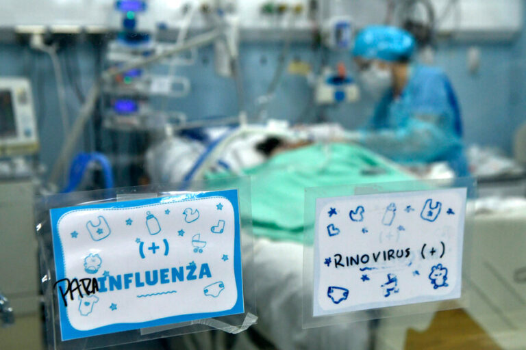 Ministerio de Salud reportó 92% de ocupación de camas UCI pediátricas en todo el país