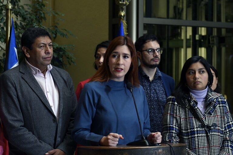 Comunes respondió a la oposición por caso de Democracia Viva: 