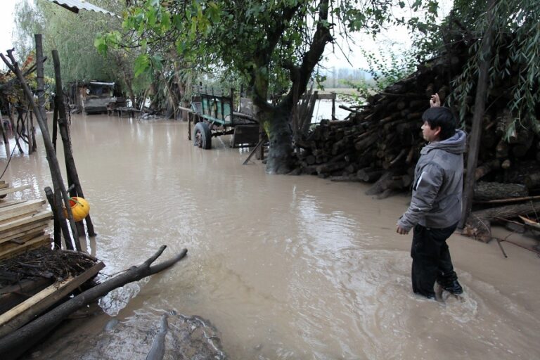 Más de 250 viviendas resultaron dañadas en la zona centro sur del país tras el sistema frontal