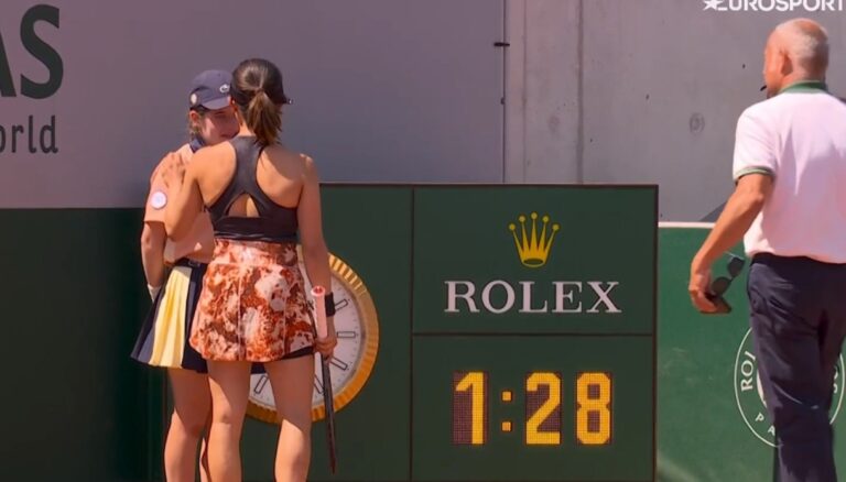 Tenistas son descalificadas de Roland Garros tras golpear en la cara a una recogepelotas