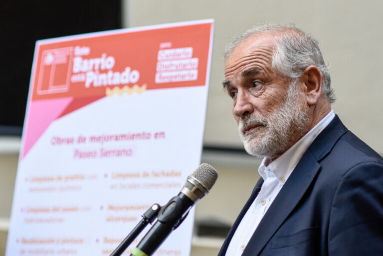 Ministro Montes respondió a Latorre y aseguró desconocer antecedentes por convenios: 