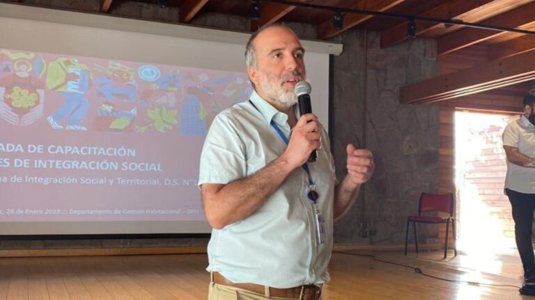 Quién es Carlos Araya, el nuevo subsecretario del Ministerio de Vivienda y Urbanismo