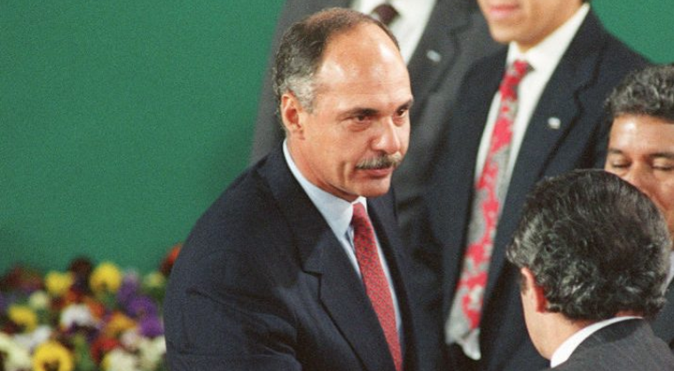 El Salvador: Acusan a expresidente por el asesinato de 6 sacerdotes jesuitas
