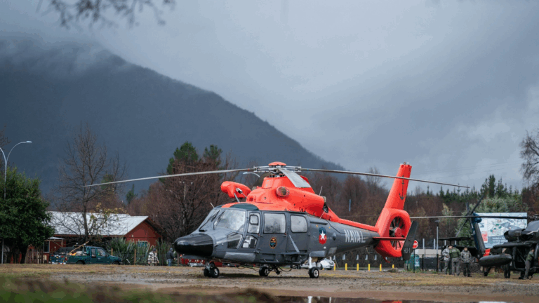 Gobierno anunció que la Armada facilitará un helicóptero para el rescate de las personas aisladas en el Alto Biobío