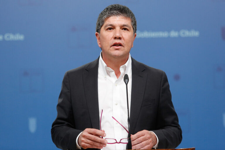 Monsalve descarta error político por gira del pdte. Boric durante sistema frontal: 