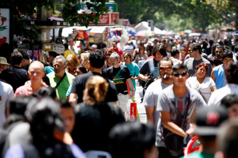 OCDE mejora perspectivas para Chile y proyecta contracción del 0,1% para 2023