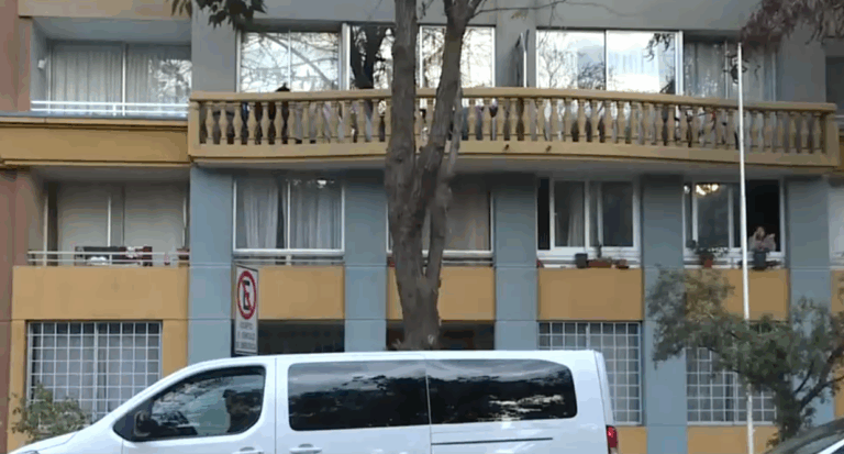 Detienen a dos sujetos por secuestro de una persona en Santiago: Víctima denuncia que fue drogado con tusi