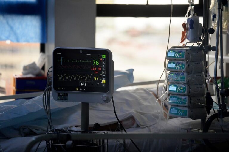 Minsal: Ocupación de camas críticas pediátricas es de 92% ante alza de virus respiratorios