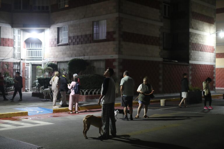 Maltrato animal conmociona a México: Sujeto lanzó a un perro a aceite hirviendo tras altercado con comerciante