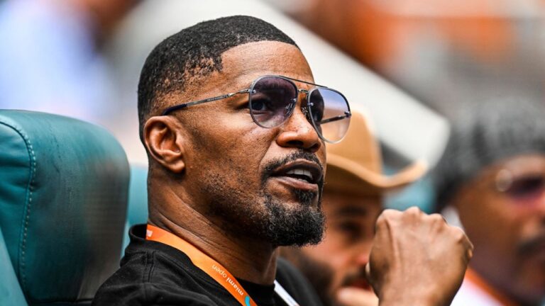Jamie Foxx aparece en público por primera vez desde su hospitalización