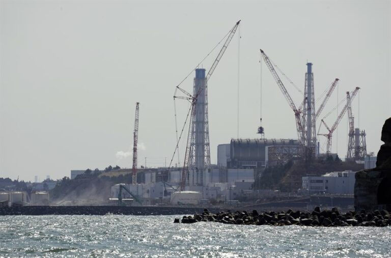 El Organismo Internacional de la Energía Atómica tendrá presencia fija en la central de Fukushima para supervisar el vertido