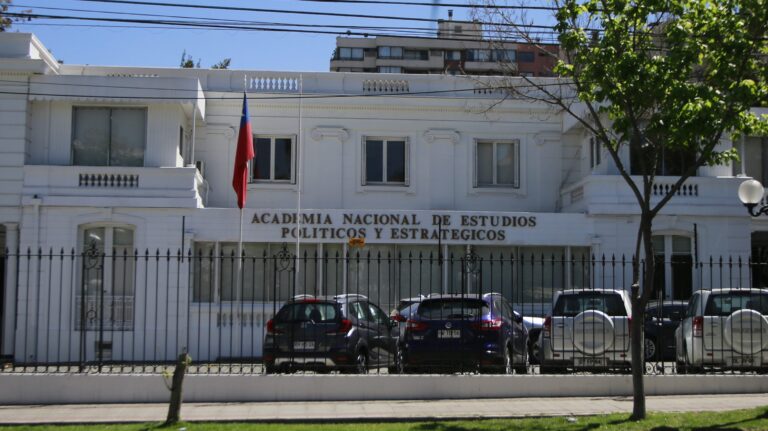 Anepe confirmó robo de computadores pertenecientes a funcionarios y descartó cualquier vínculo con Andrade