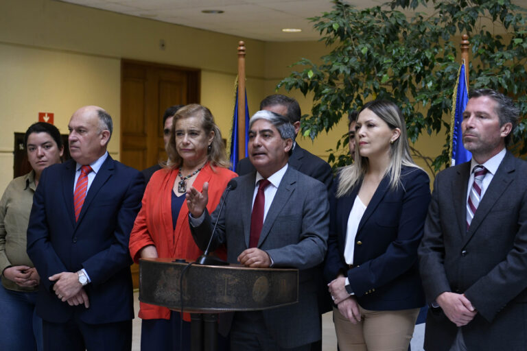 Bancada UDI no estará en eventos por 50 años del Golpe tras renuncia de Fernández: Acusó 