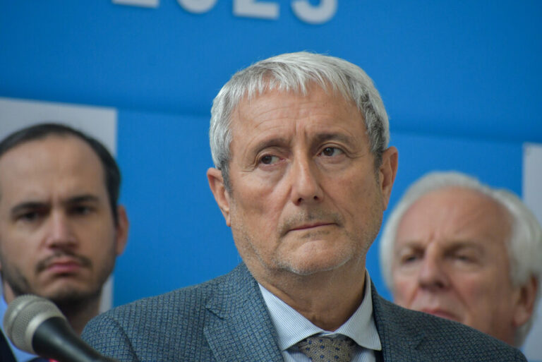 Vicepdte. del Consejo Constitucional admite estar 
