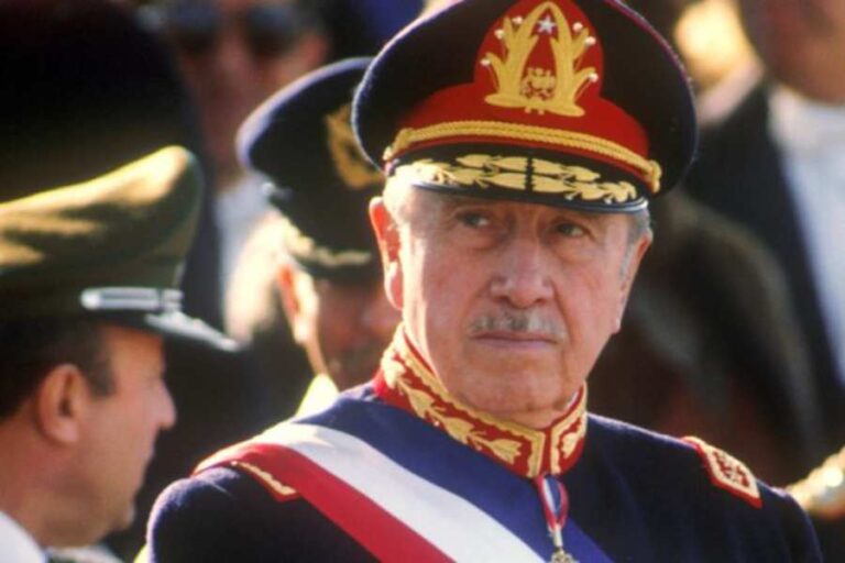 Periodista revela detalles de entrevista con Pinochet: 