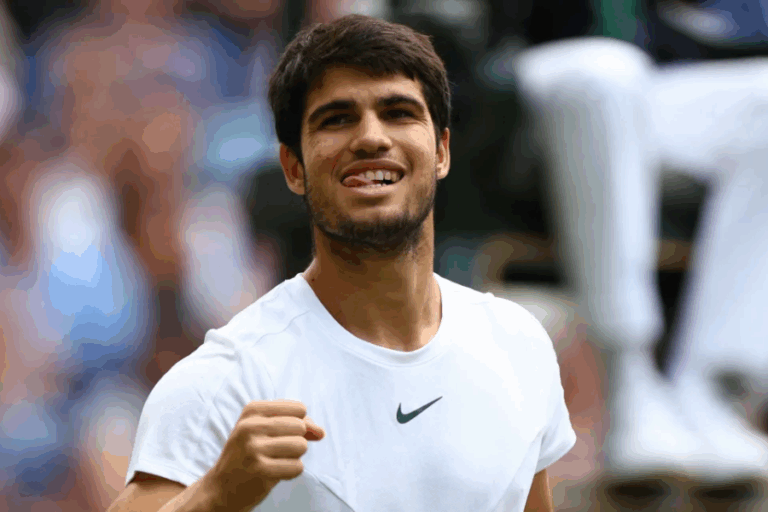 Carlos Alcaraz revela el secreto para controlar sus nervios en Wimbledon: Gritar y sonreír