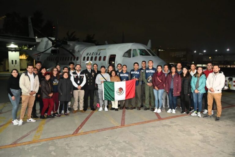México envía 26 profesionales de la salud a Chile para atender brote de virus respiratorio