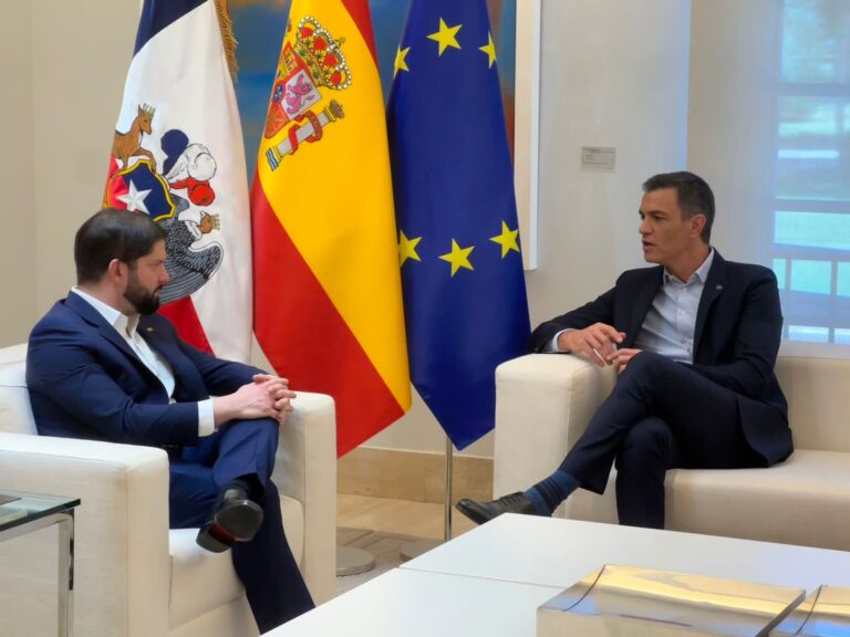 España: Presidente Boric se reunió con Pedro Sánchez en su primera actividad de la gira por Europa
