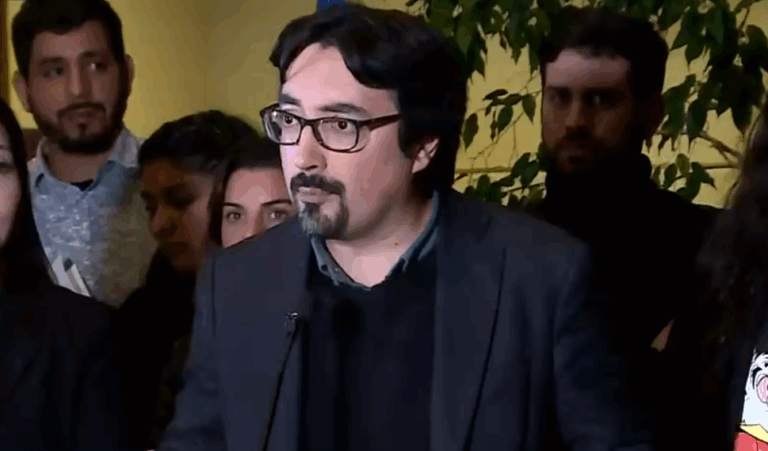 Caso Convenios: Senador Latorre descarta presentar renuncia a la directiva de RD